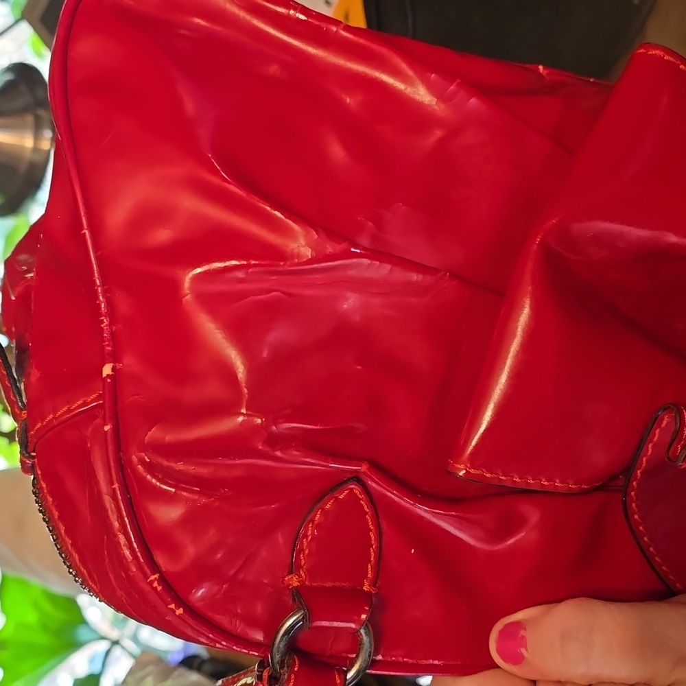 Authentic Valentino Garavani Elegant Red Women's Handbag - Picture 5 of 17